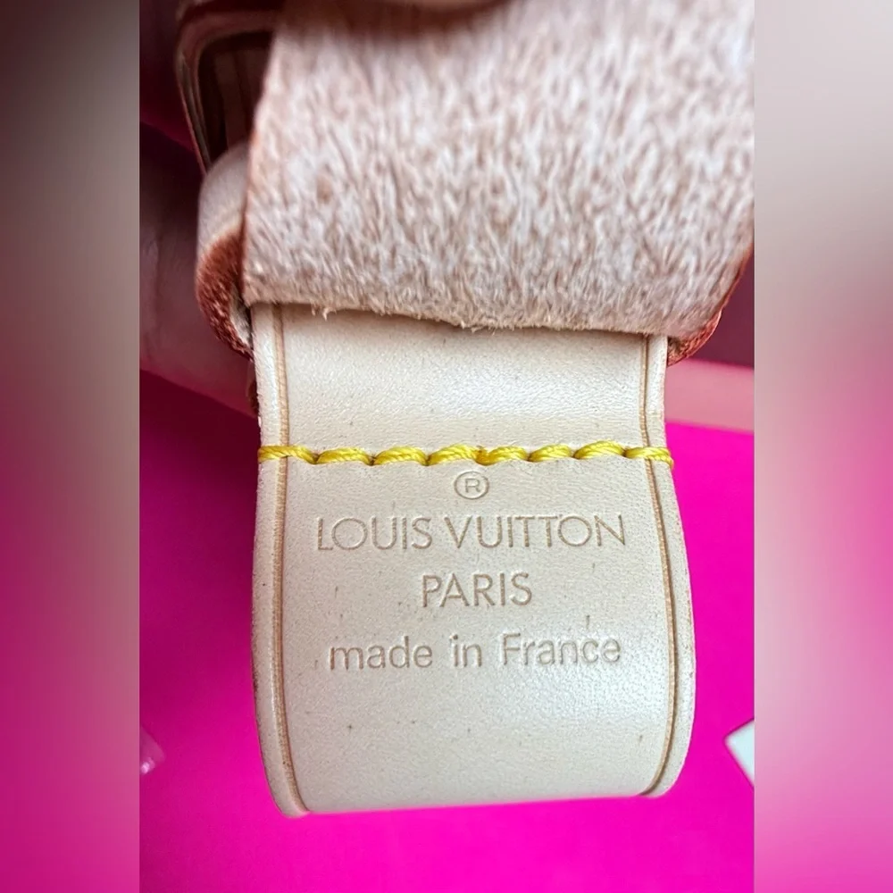 Louis Vuitton Brass Padlock‎ with Keys - Picture 15 of 15